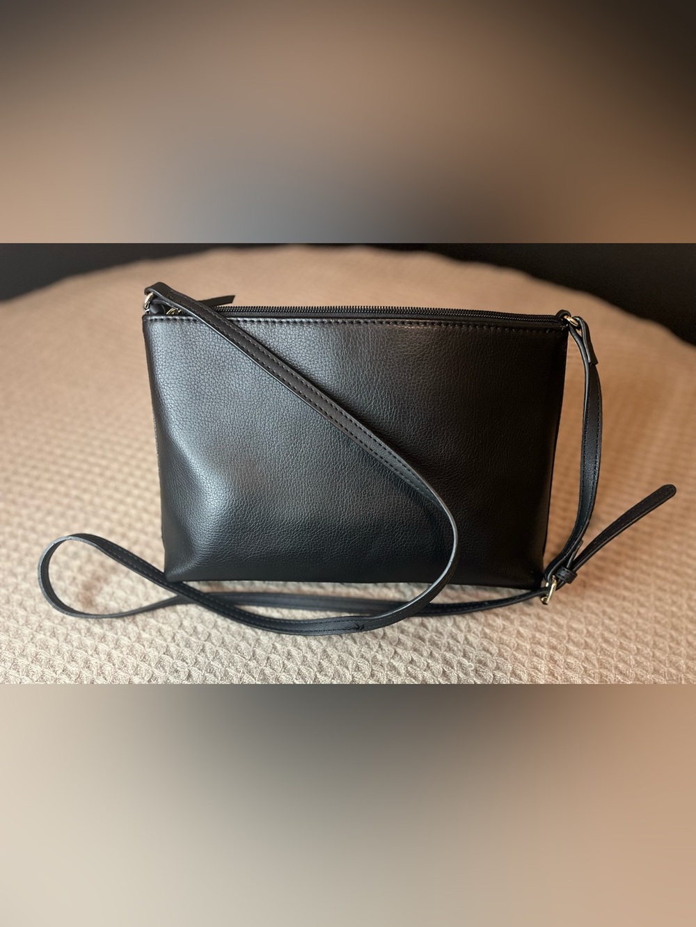 Apt. 9 Black Crossbody with Tan Leopard Front Panel NWT - Picture 4 of 8
